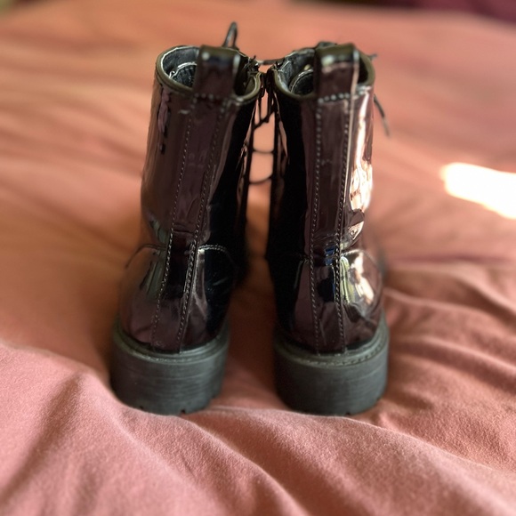 Steve Madden combat boots size 5 patent leather - Picture 4 of 5